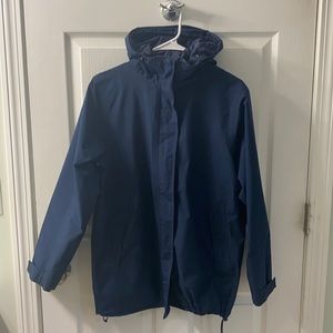 LL Bean women’s rain jacket. Size S. Navy.